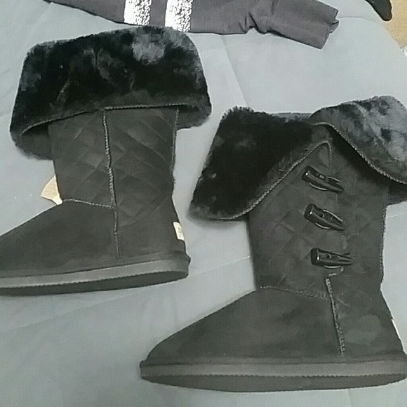 Tall black boots - Picture 2 of 5